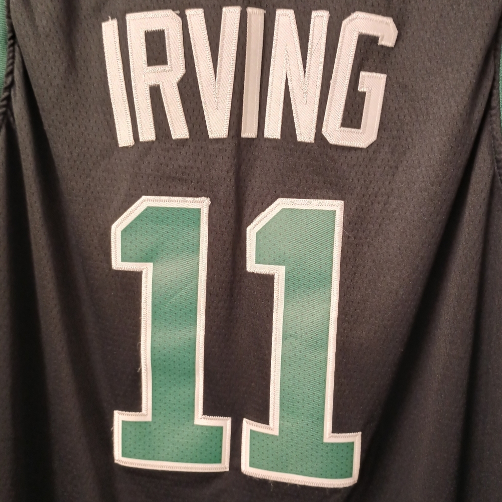New  with tag 2xl Nike Irving Celtics Jersey, stitched name and letters - Picture 6 of 7